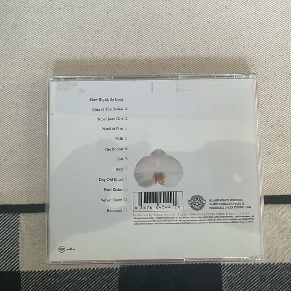 Kings of Leon Aha Shake Heartbreak - Picture 4 of 5